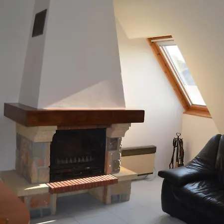 Precioso Atico A Pie De Playa, En *