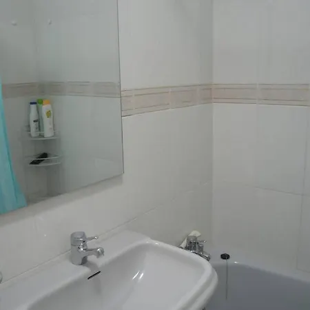 Precioso Atico A Pie De Playa, En *